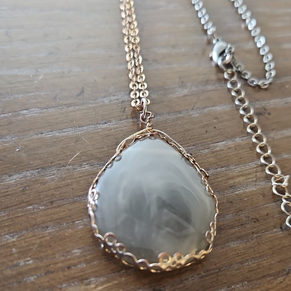 Gold Tone and Stone Long Pendant Necklace